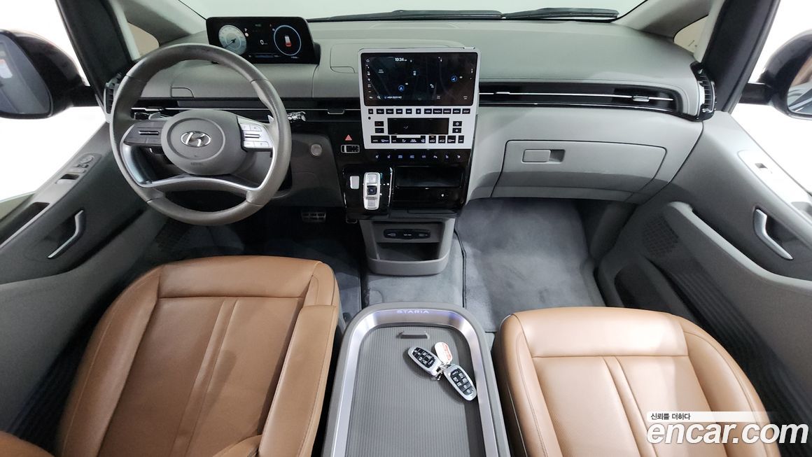 Hyundai Staria 2022