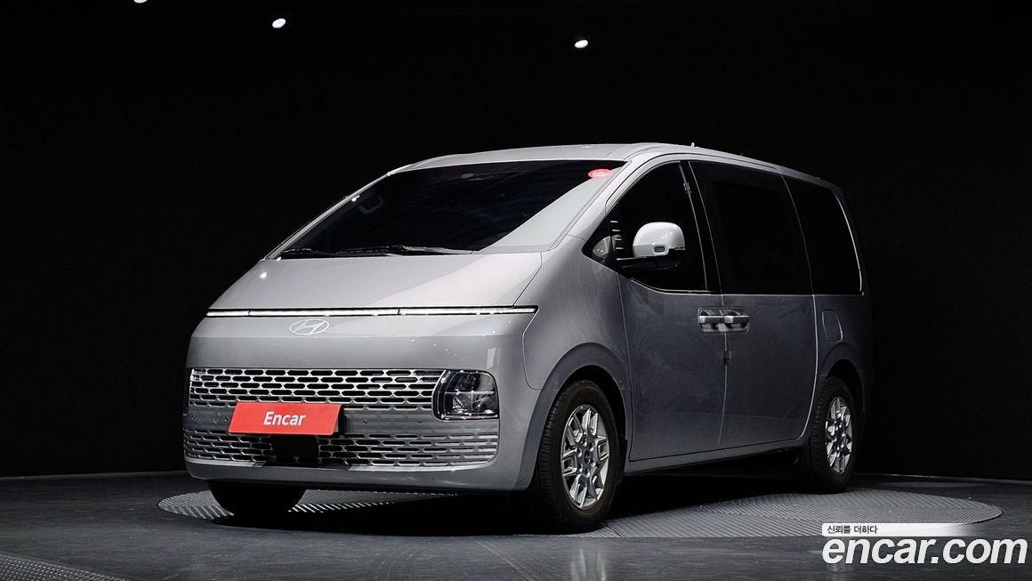 Hyundai Staria 2025