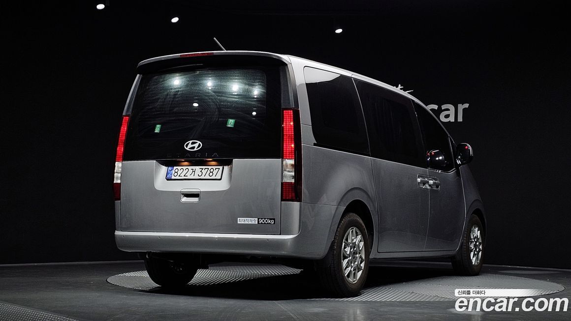 Hyundai Staria 2025