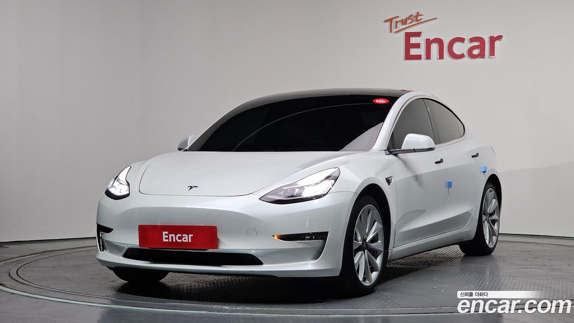 Tesla Model 3 2020