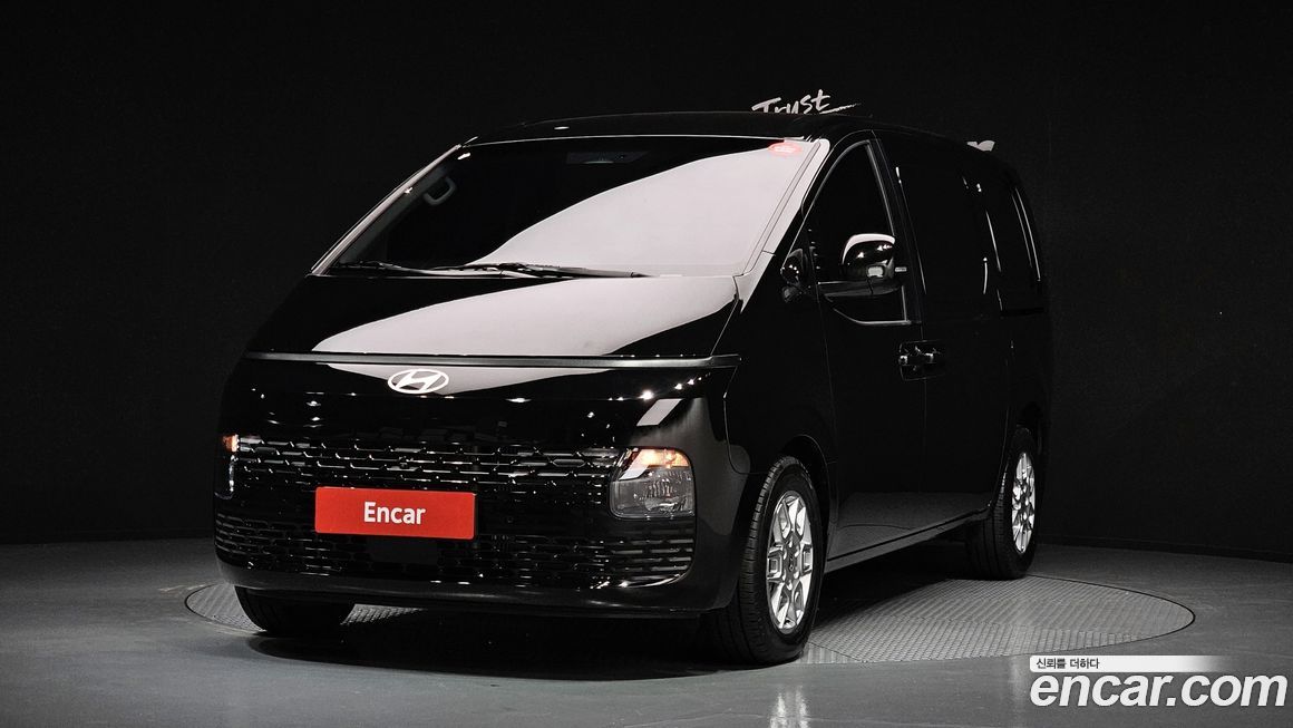 Hyundai Staria 2025