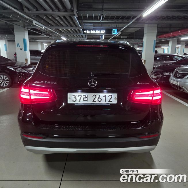 Mercedes-Benz GLC-Class 2019