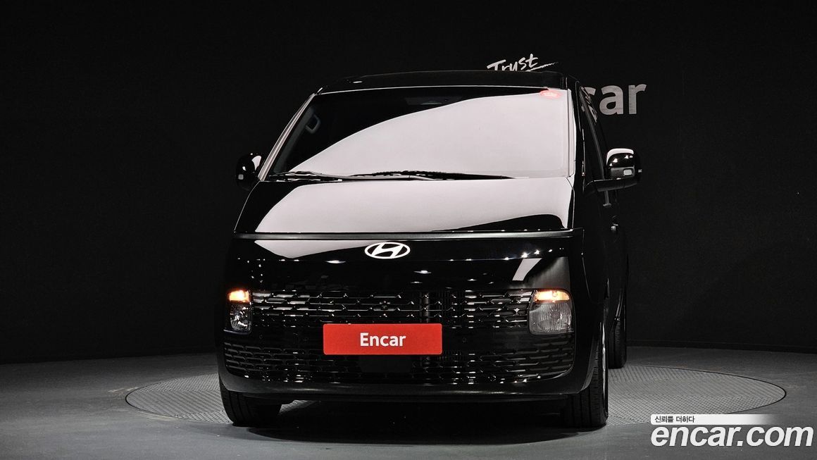 Hyundai Staria 2025