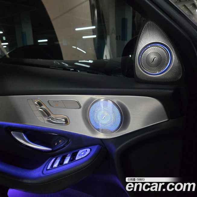 Mercedes-Benz GLC-Class 2019