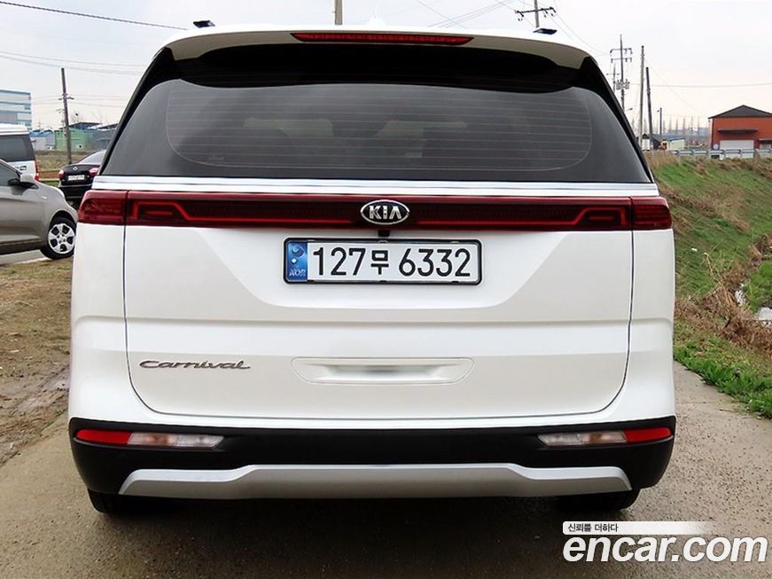 Kia Canival 2021