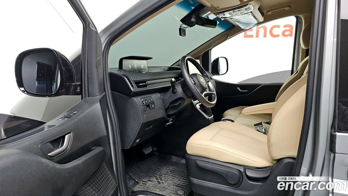 Hyundai Staria 2025