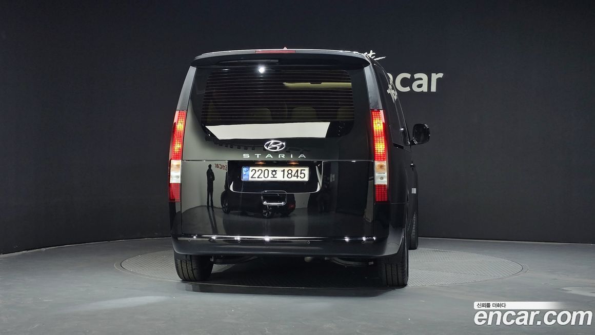 Hyundai Staria 2023