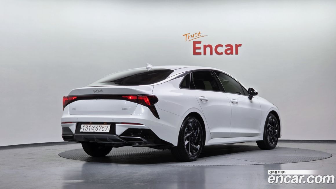 Kia K5 2025