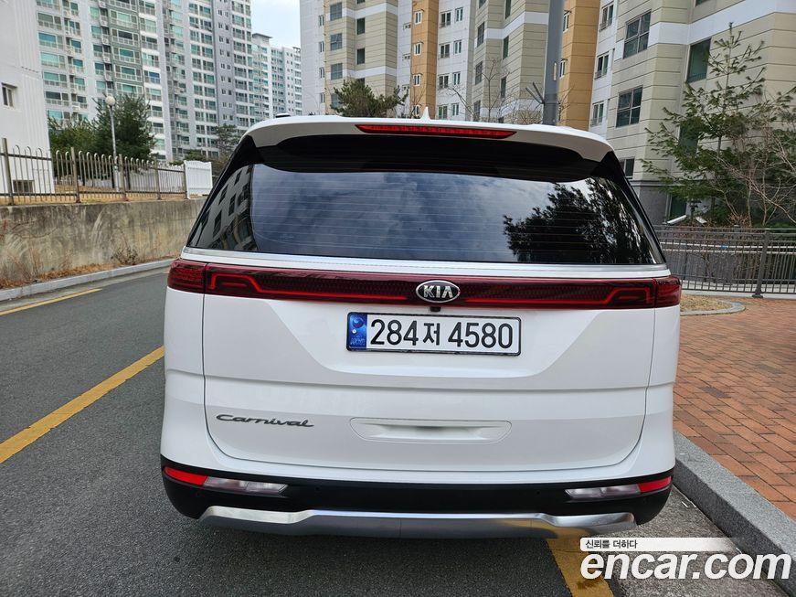Kia Canival 2021