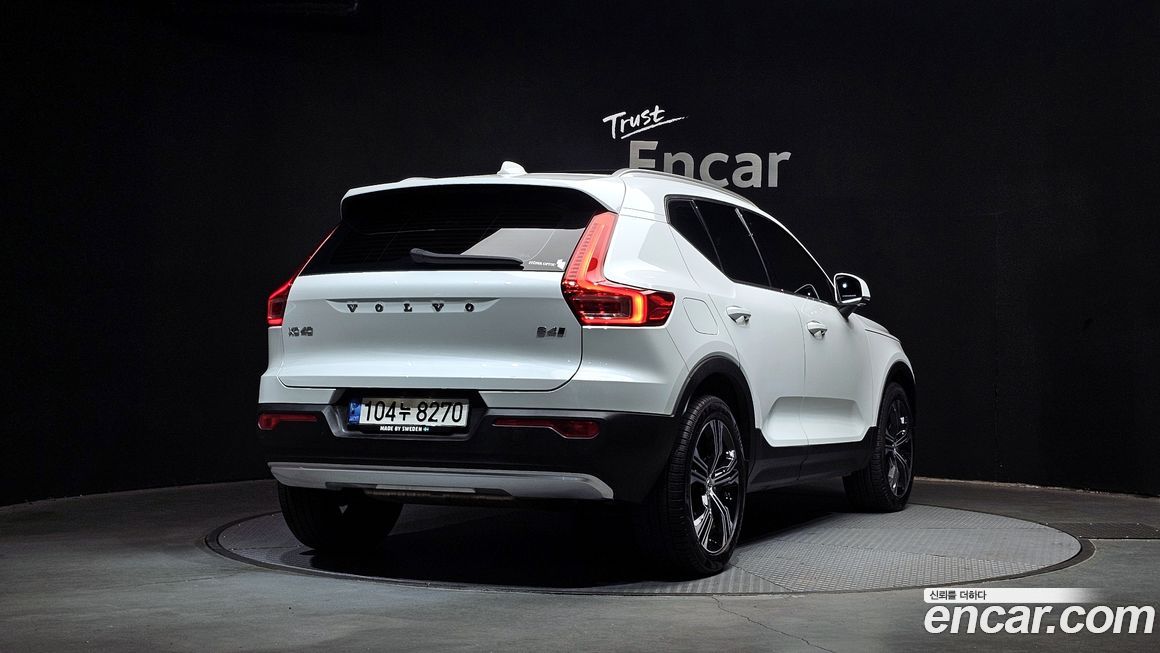 Volvo XC40 2021