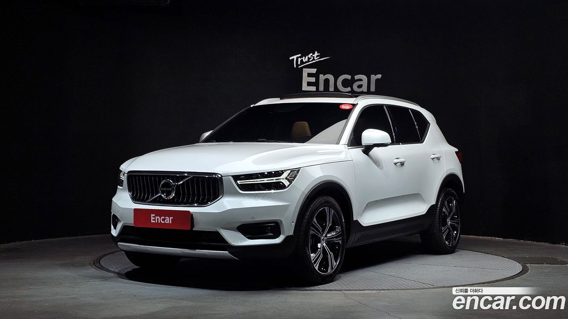 Volvo XC40 2021