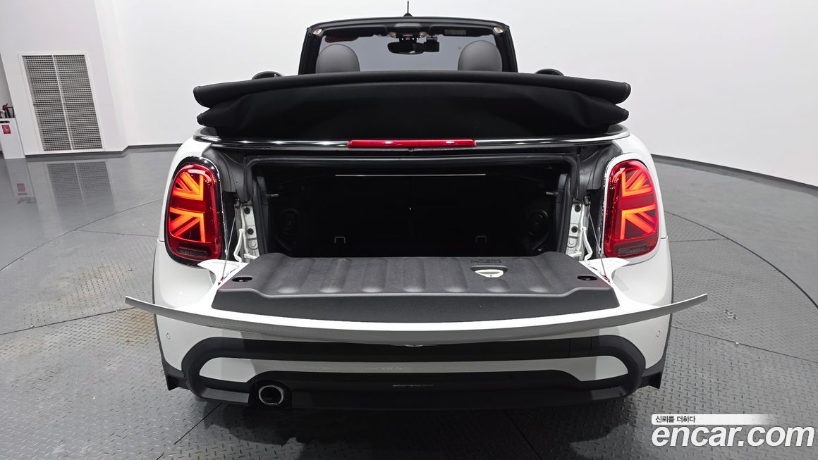 Mini Cooper Convertible 2024