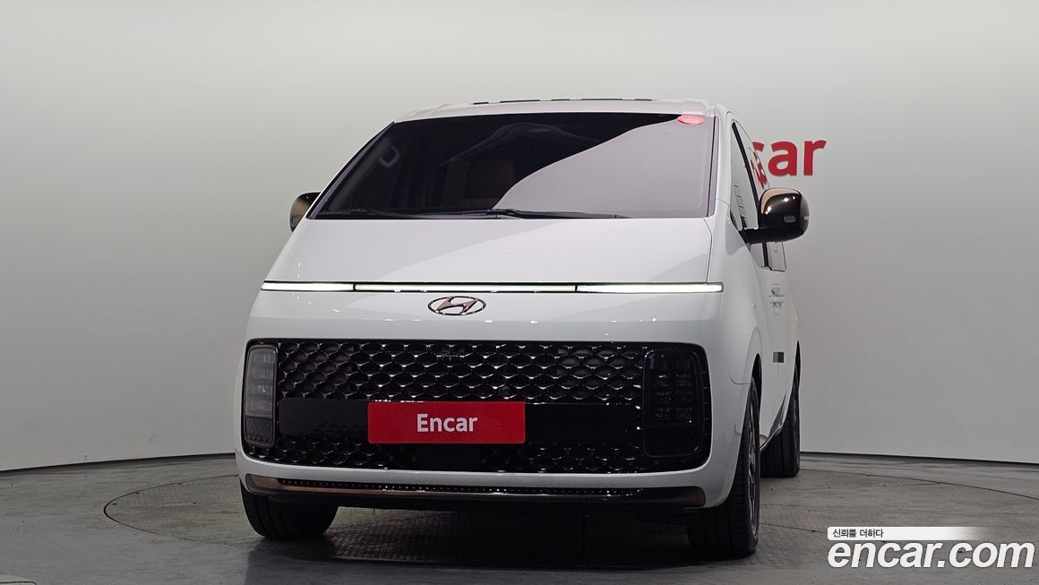 Hyundai Staria 2022