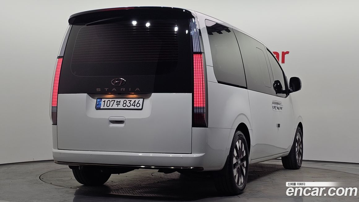 Hyundai Staria 2022