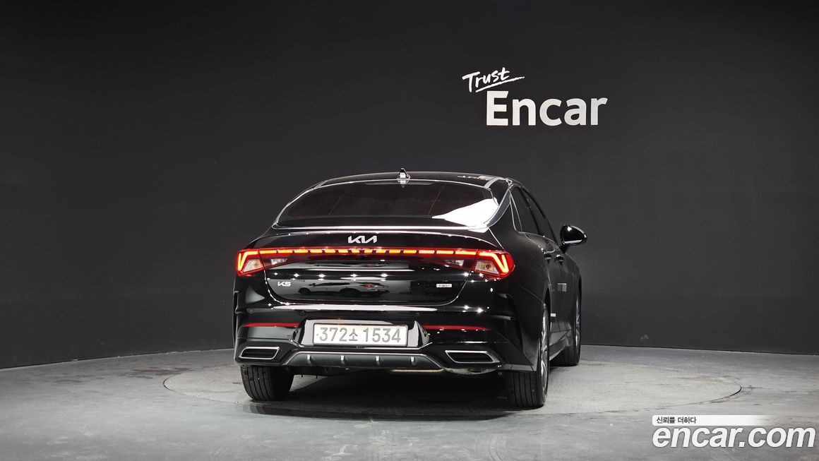 Kia K5 2023