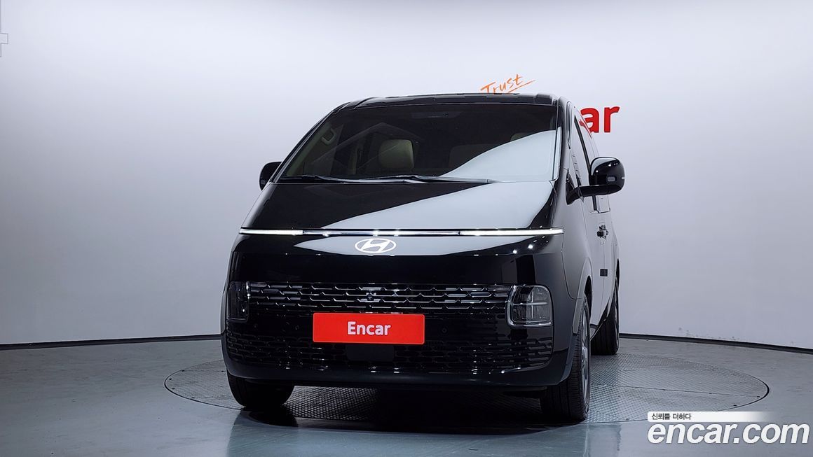 Hyundai Staria 2025
