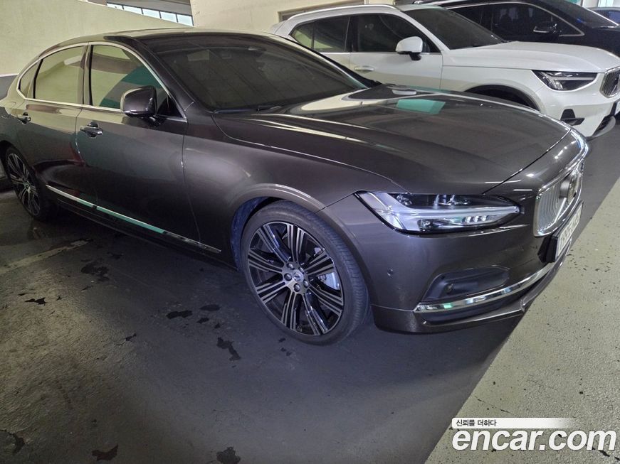 Volvo S90 2023