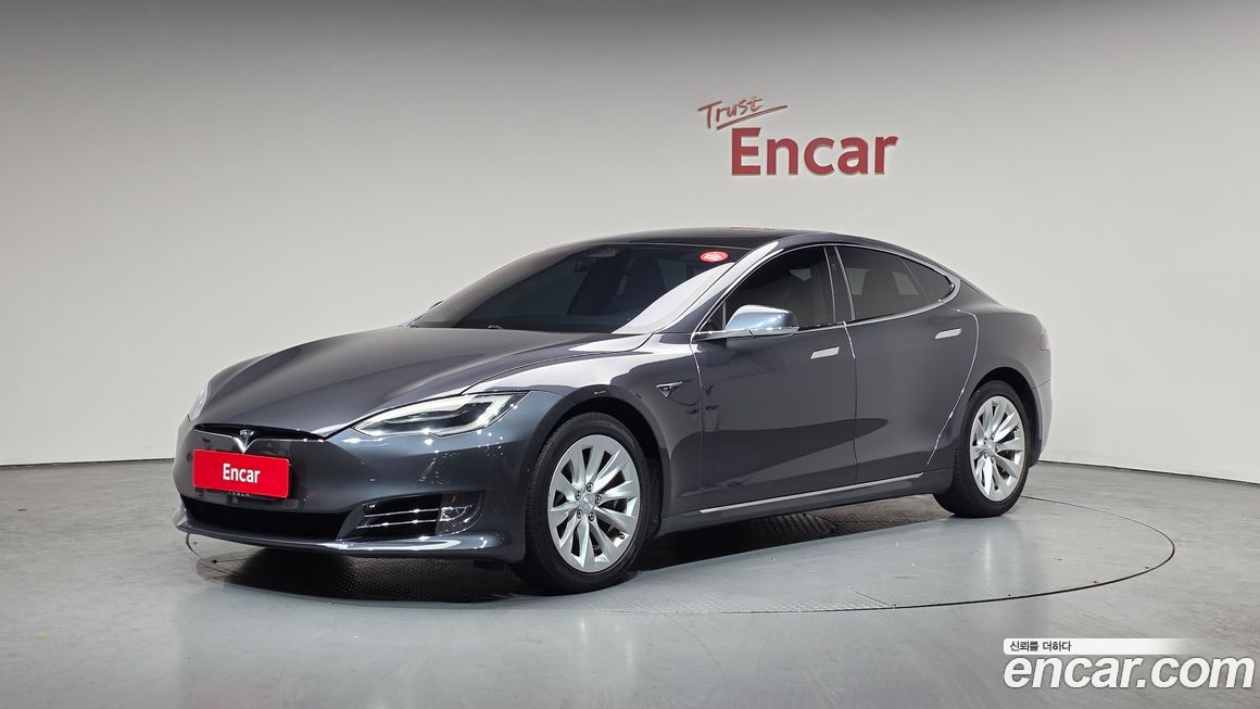 Tesla Model S 2018