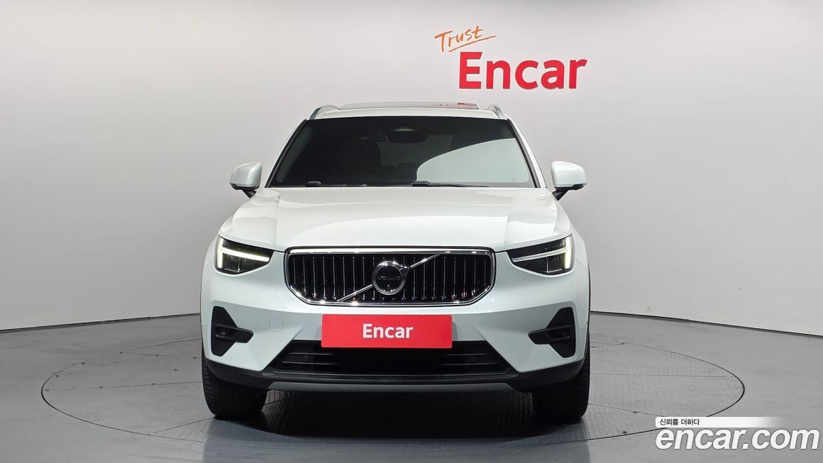 Volvo XC40 2023