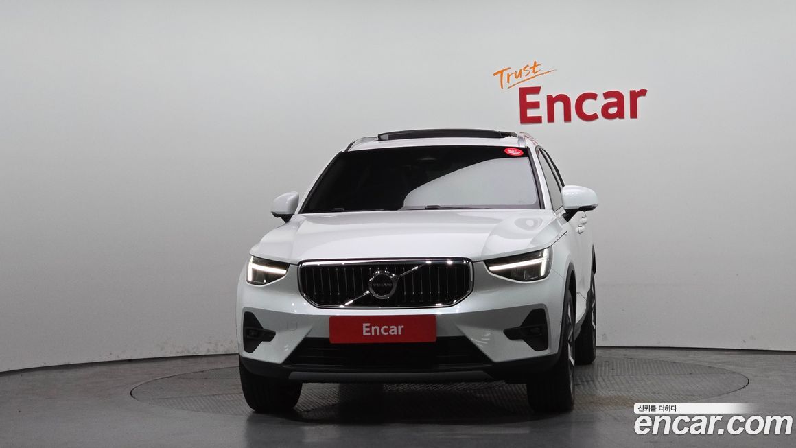 Volvo XC40 2023