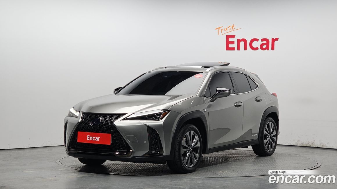 Lexus UX 2021