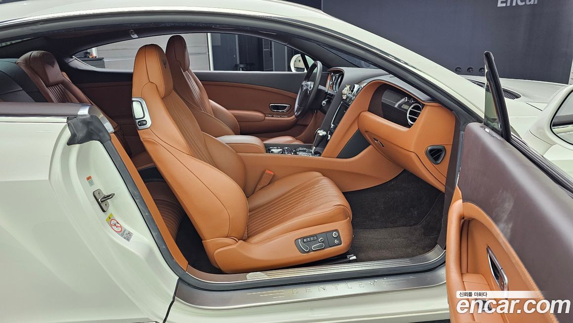Bentley Continental 2016