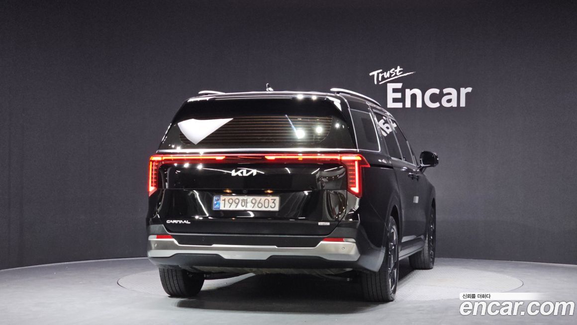 Kia Canival 2025