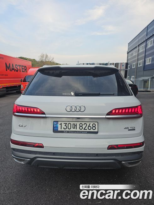 Audi Q7 2021
