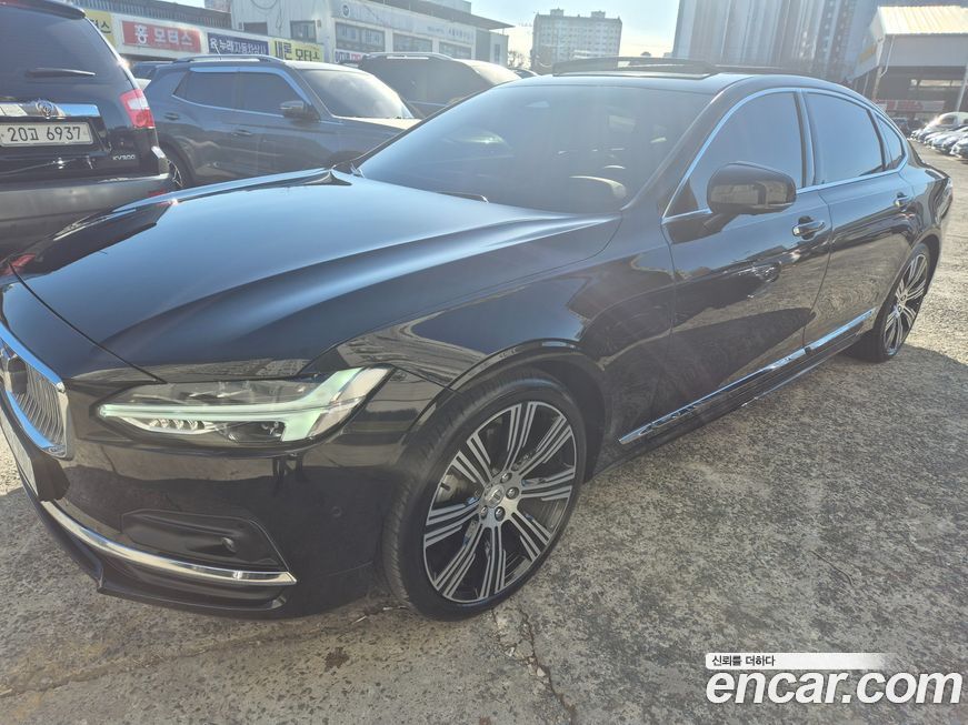 Volvo S90 2023