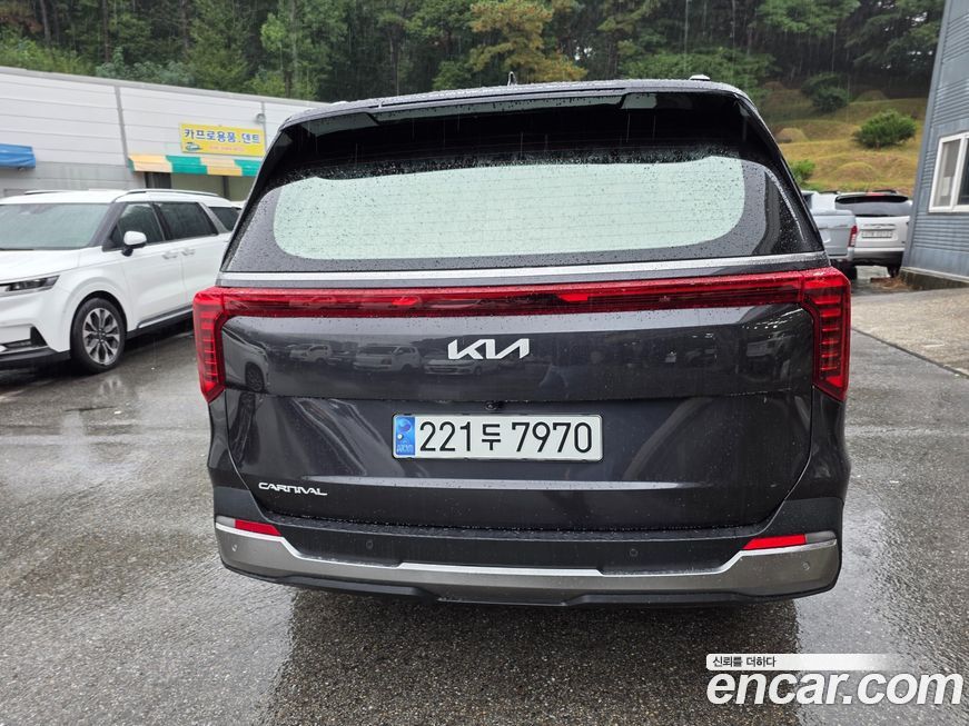 Kia Canival 2025