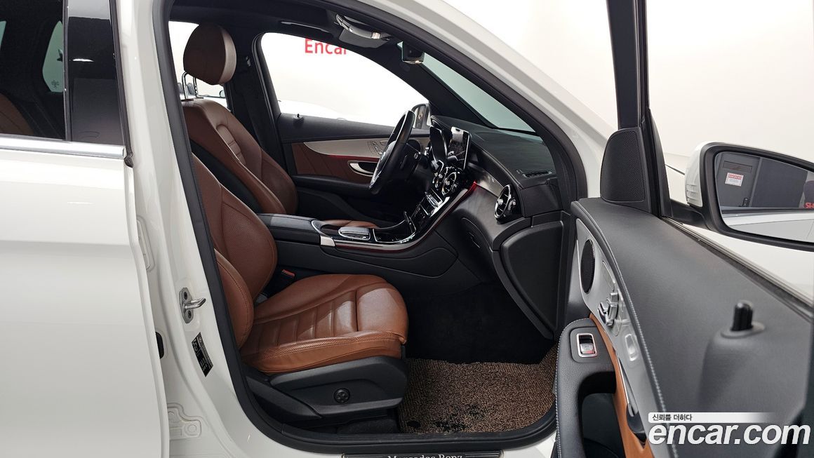 Mercedes-Benz GLC-Class 2022