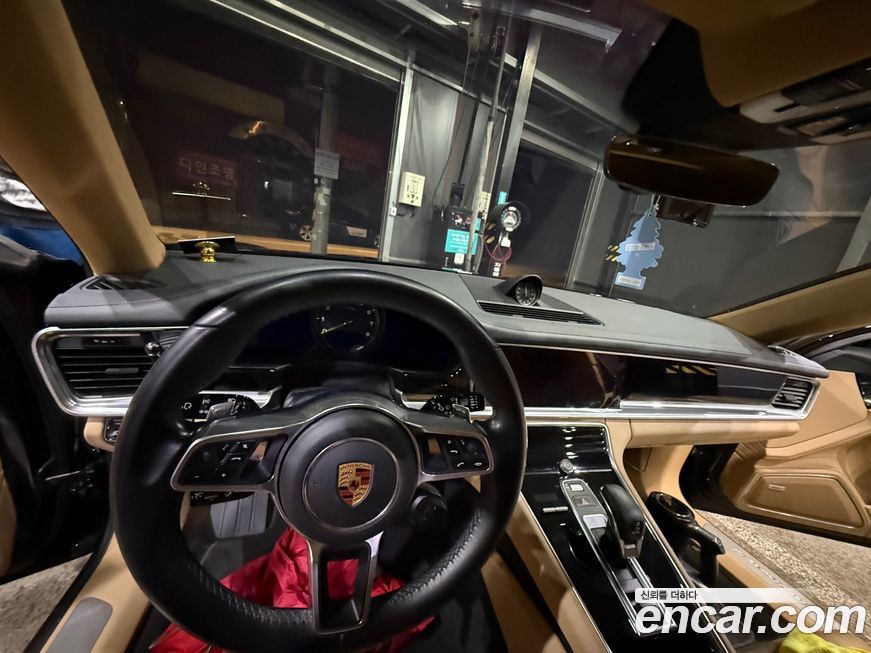 Porsche Panamera 2018