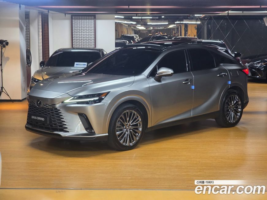 Lexus RX 2023