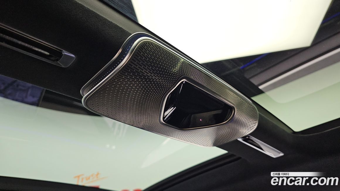 Mercedes-Benz S-Class 2023