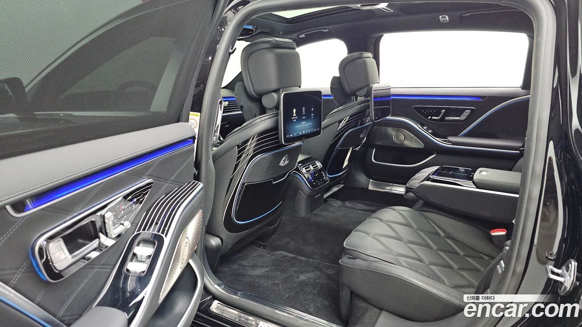 Mercedes-Benz S-Class 2023