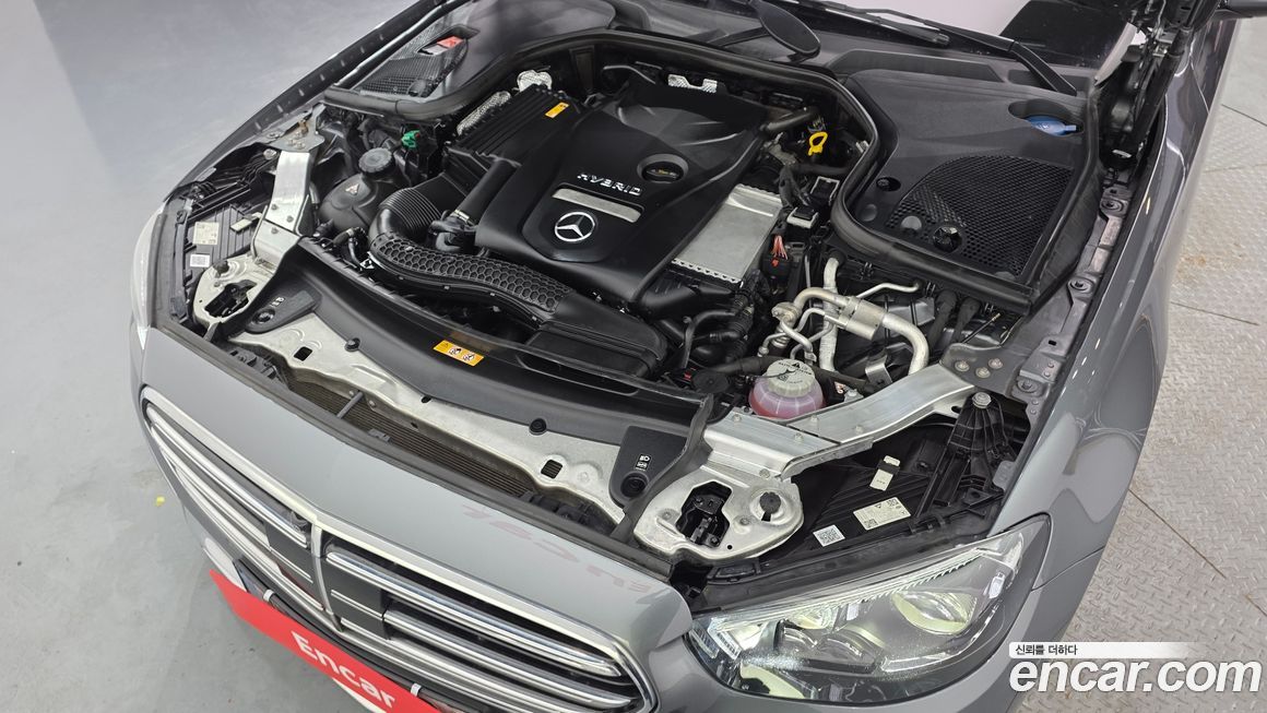 Mercedes-Benz E-Class 2023