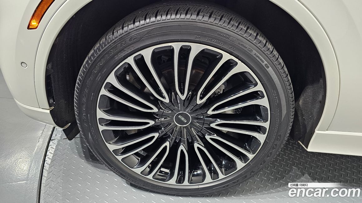 Lincoln Aviator 2023