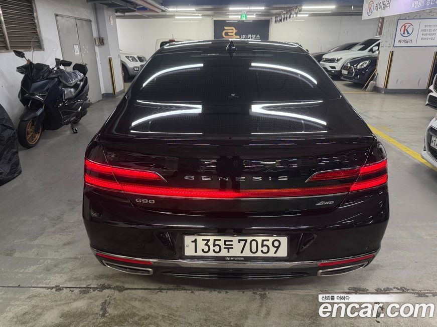 Genesis G90 2021