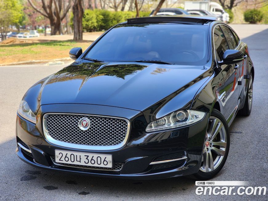 Jaguar XJ 2015