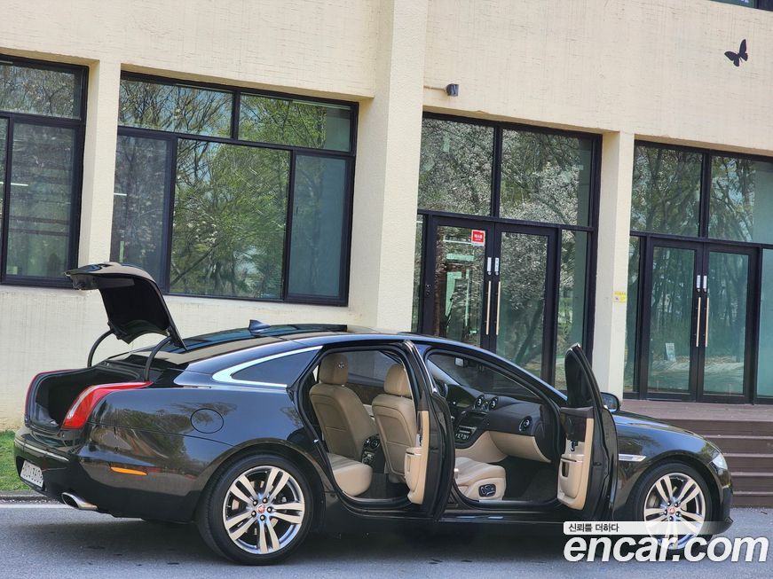 Jaguar XJ 2015