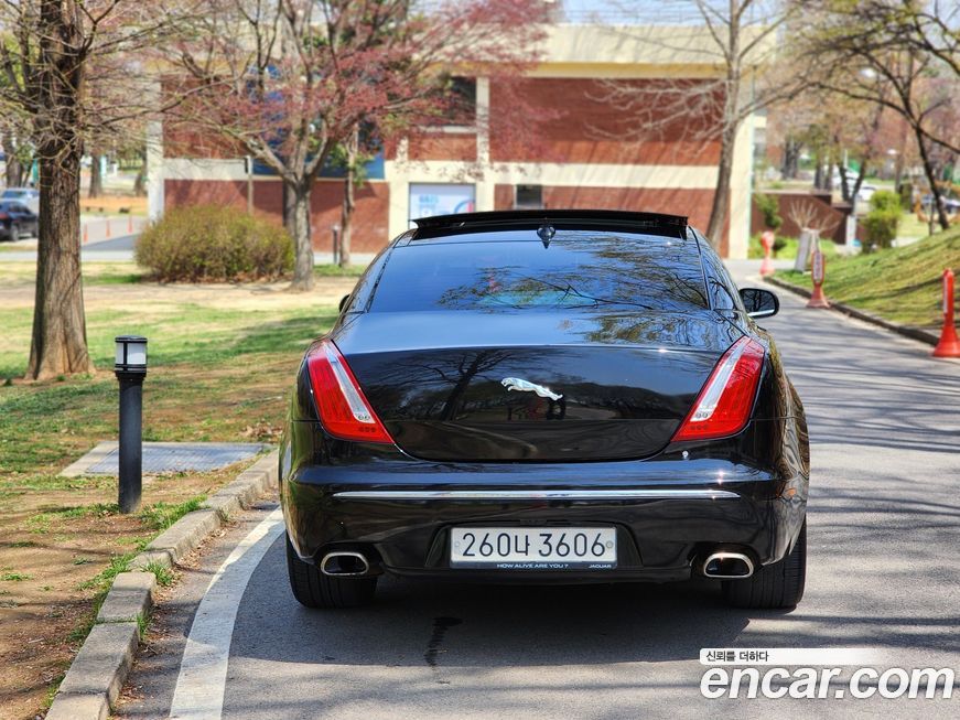 Jaguar XJ 2015