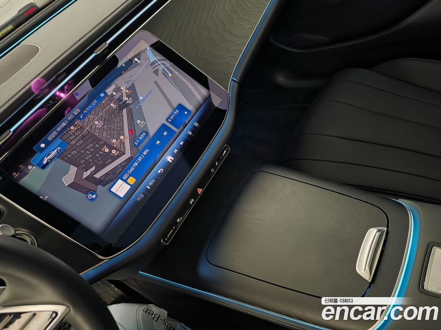 Mercedes-Benz E-Class 2025