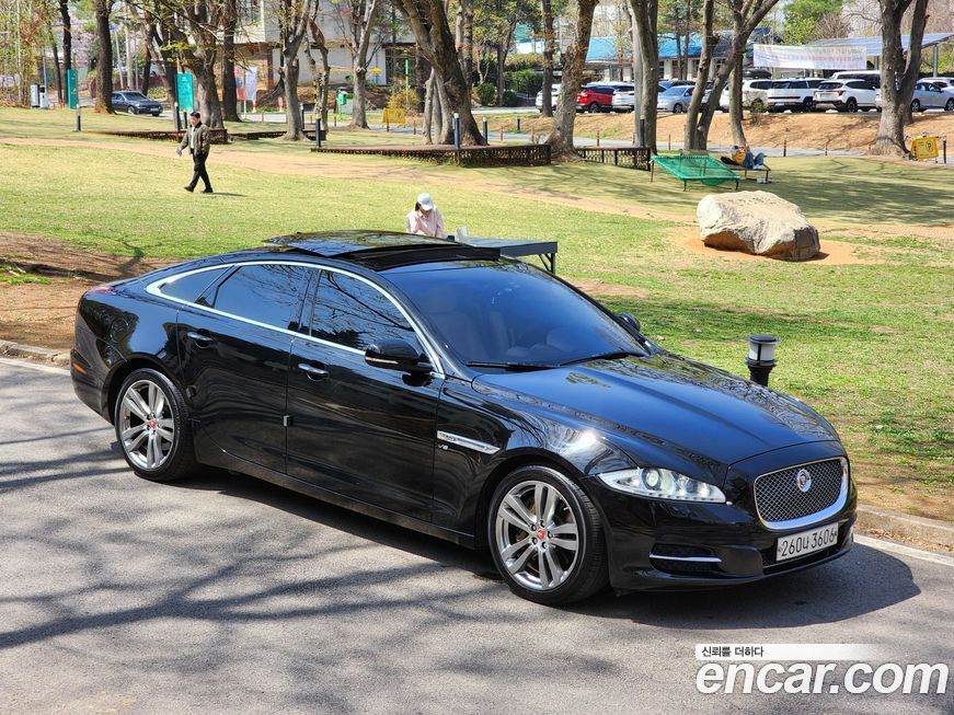 Jaguar XJ 2015