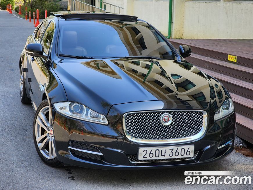 Jaguar XJ 2015