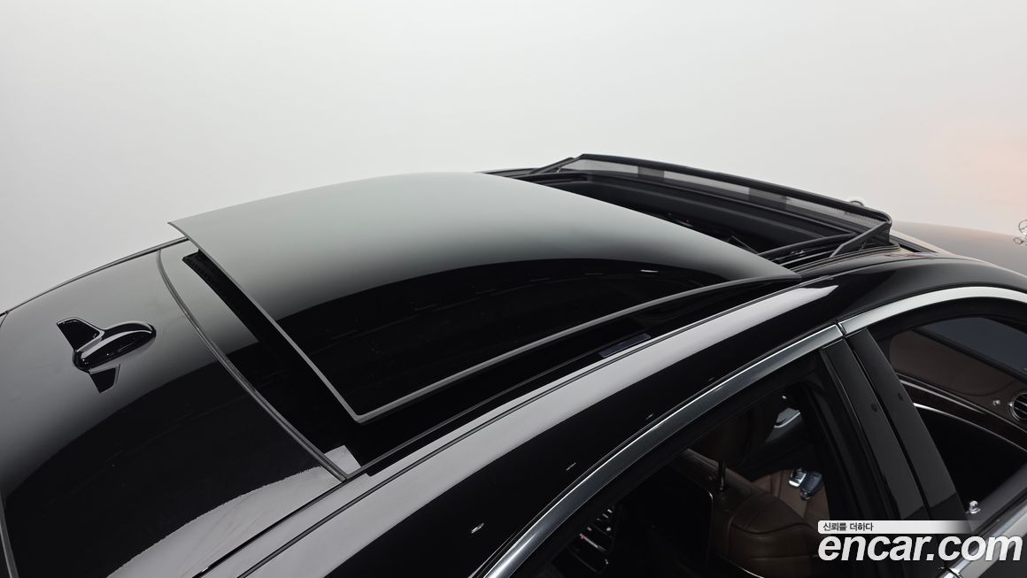 Mercedes-Benz S-Class 2020