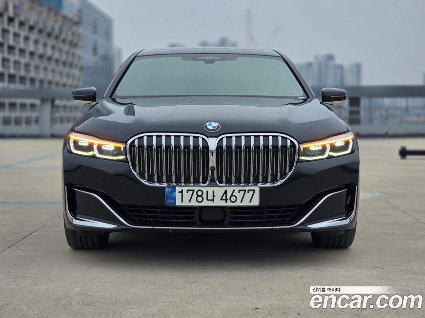 BMW 7-Series 2021