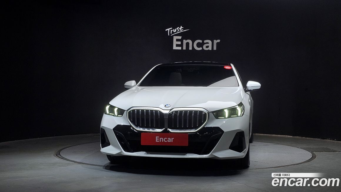 BMW 5-Series 2025