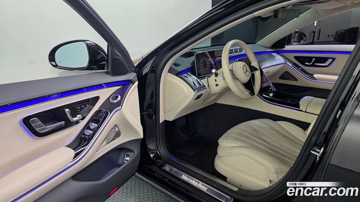 Mercedes-Benz S-Class 2021