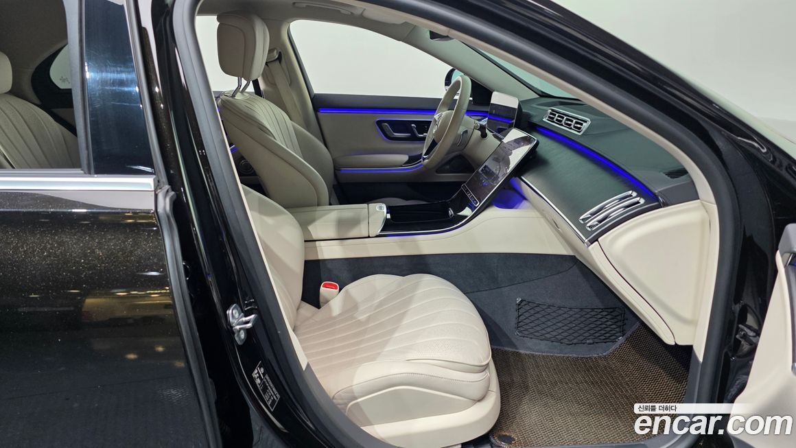 Mercedes-Benz S-Class 2021