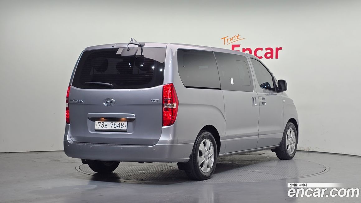Hyundai Starex 2019